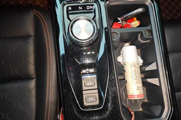 Used Haval DARGO 2021 1.5T DCT Two-Wheel Drive "Mǎquǎn" Edition Gear Lever