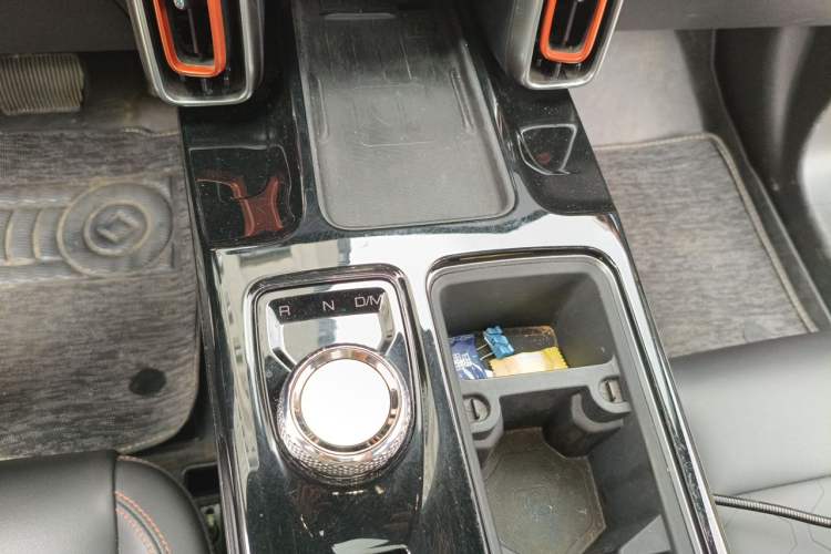 Used Haval DARGO 2021 1.5T DCT Two-Wheel Drive "Mǎquǎn" Edition Gear Lever