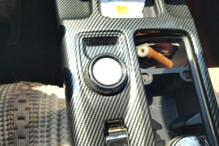Used Haval DARGO 2021 1.5T DCT Two-Wheel Drive Labrador Edition Gear Lever
