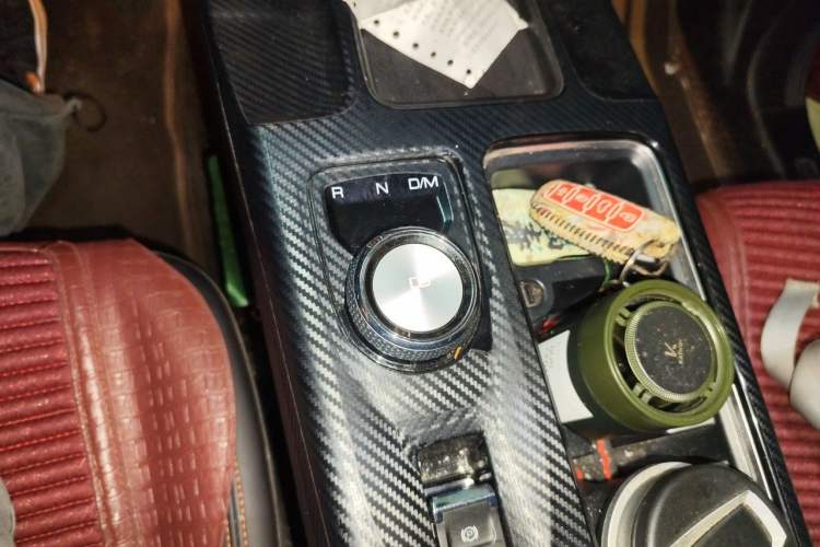 Used Haval DARGO 2021 1.5T DCT Two-Wheel Drive "Wangcai" Edition Gear Lever