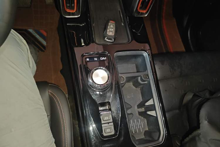 Used Haval DARGO 2021 1.5T DCT Two-Wheel Drive Border Collie - Wangcai Edition Gear Lever