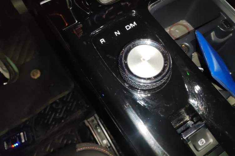 Used Haval DARGO 2021 Revised Version 2.0T DCT Four-Wheel Drive "Hao Tian Que" Edition Gear Lever
