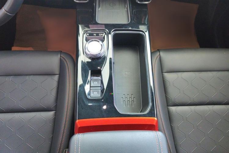 Used Haval DARGO 2021 1.5T DCT Two-Wheel Drive "Mǎquǎn" Edition Gear Lever