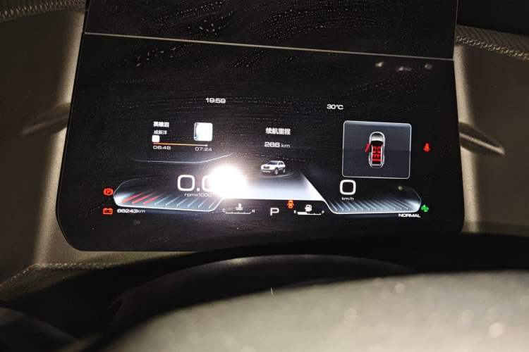 Used Haval DARGO 2021 2.0T DCT Two-Wheel Drive Chinese Mastiff Edition Instrument Cluster