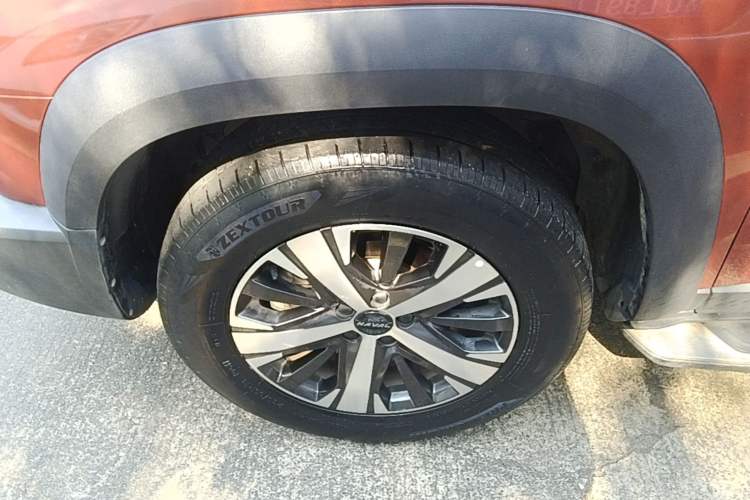 Used Haval DARGO 2021 1.5T DCT Two-Wheel Drive Labrador Edition Left Front Wheel Hub