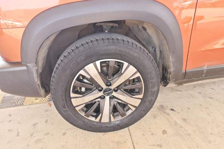 Used Haval DARGO 2021 1.5T DCT Two-Wheel Drive Labrador Edition Left Front Wheel Hub