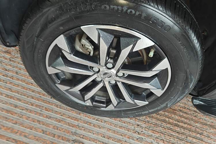 Used Haval DARGO 2021 1.5T DCT Two-Wheel Drive Border Collie - Wangcai Edition Left Front Wheel Hub