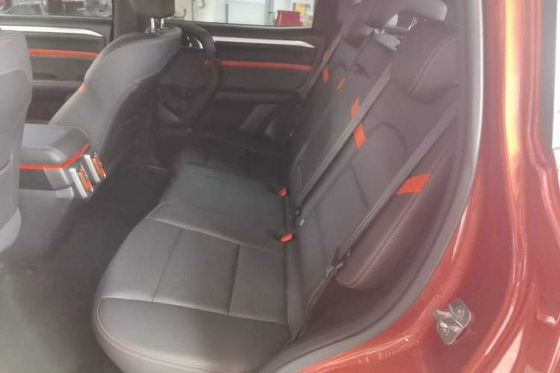 Used Haval DARGO 2021 1.5T DCT Two-Wheel Drive "Mǎquǎn" Edition Left Rear Seat