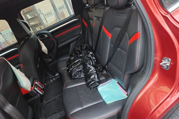 Used Haval DARGO 2021 2.0T DCT Two-Wheel Drive Chinese Mastiff Edition Left Rear Seat