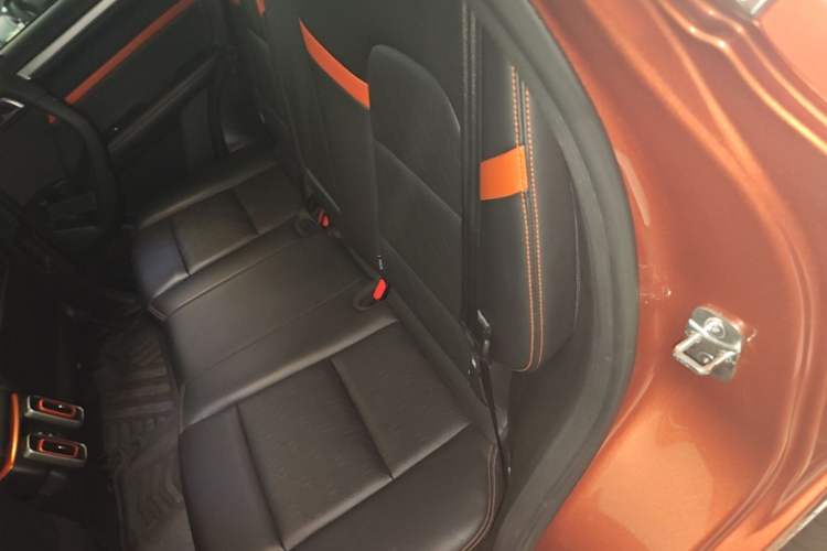 Used Haval DARGO 2021 1.5T DCT Two-Wheel Drive Border Collie Edition Left Rear Seat