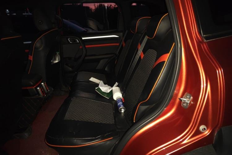 Used Haval DARGO 2021 2.0T DCT Two-Wheel Drive Chinese Mastiff Edition Left Rear Seat