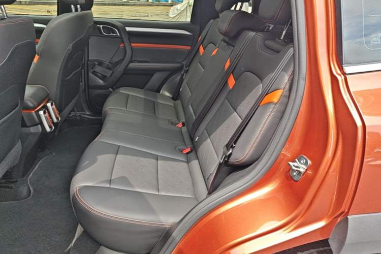 Used Haval DARGO 2021 1.5T DCT Two-Wheel Drive "Mǎquǎn" Edition Left Rear Seat