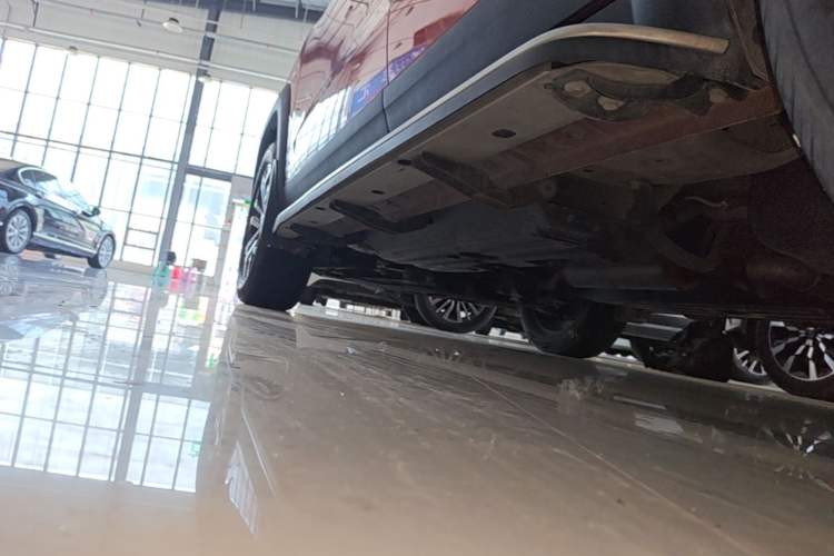 Used Haval DARGO 2021 1.5T DCT Two-Wheel Drive "Mǎquǎn" Edition Left Side Sill