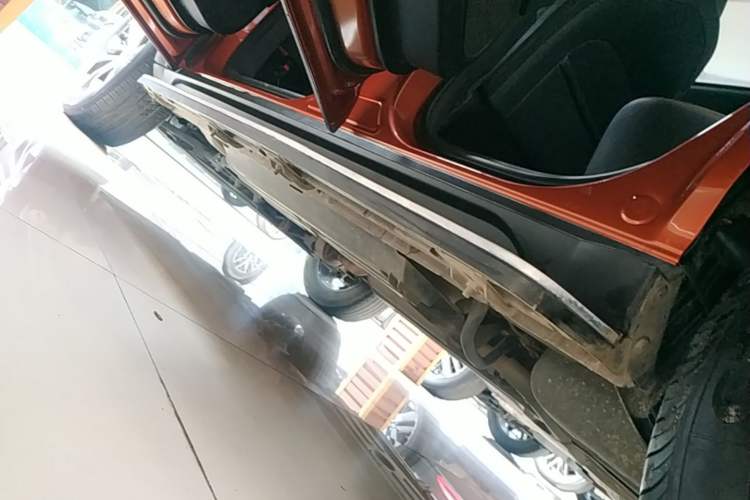 Used Haval DARGO 2021 1.5T DCT Two-Wheel Drive Border Collie Edition Left Side Sill
