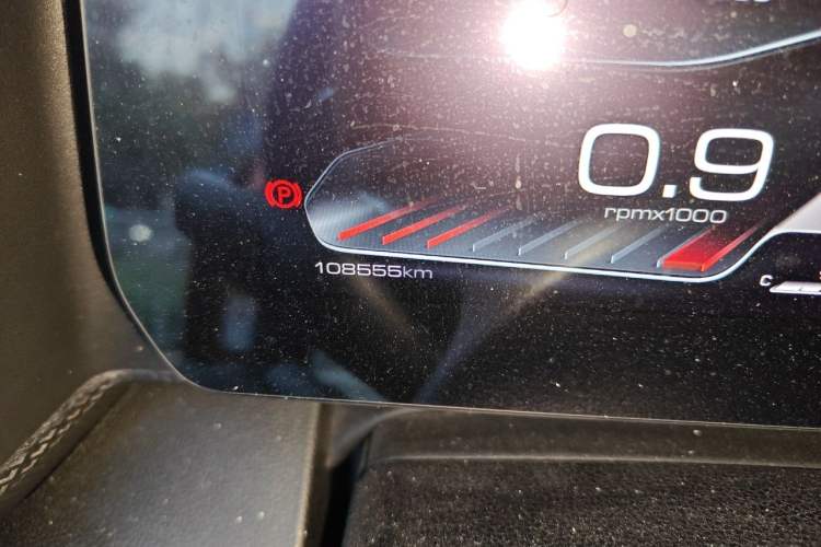 Used Haval DARGO 2021 2.0T DCT Two-Wheel Drive Chinese Mastiff Edition Odometer Close Up
