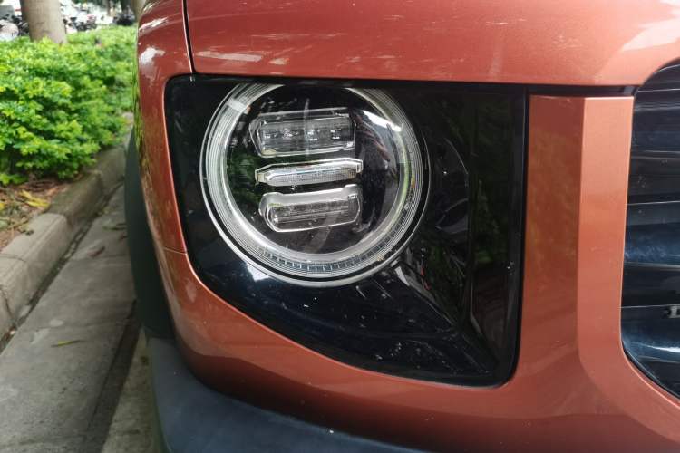 Used Haval DARGO 2021 Updated Version 1.5T DCT Two-Wheel Drive – Wangcai Edition Right Front Headlight