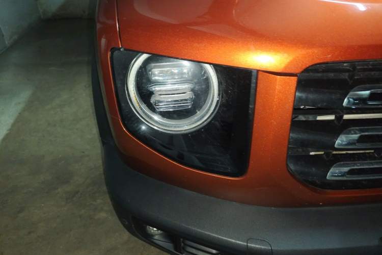Used Haval DARGO 2021 1.5T DCT Two-Wheel Drive "Wangcai" Edition Right Front Headlight