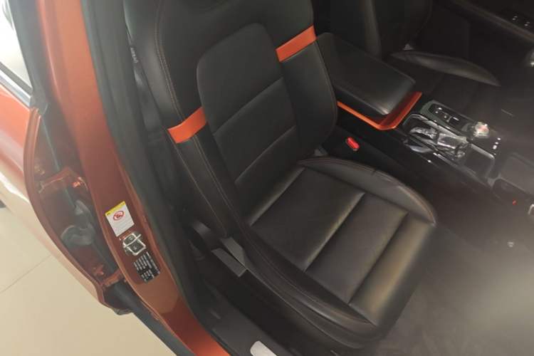 Used Haval DARGO 2021 1.5T DCT Two-Wheel Drive Border Collie Edition Right Front Seat