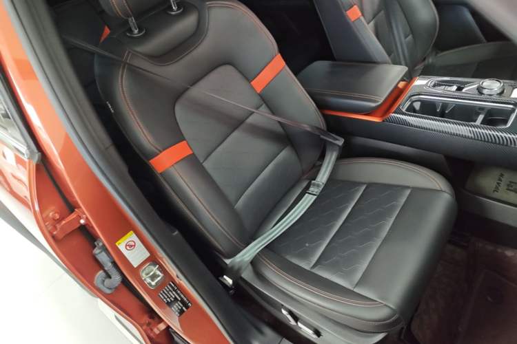 Used Haval DARGO 2021 Revised Version 1.5T DCT Two-Wheel Drive "Mǎquǎn" Edition Right Front Seat