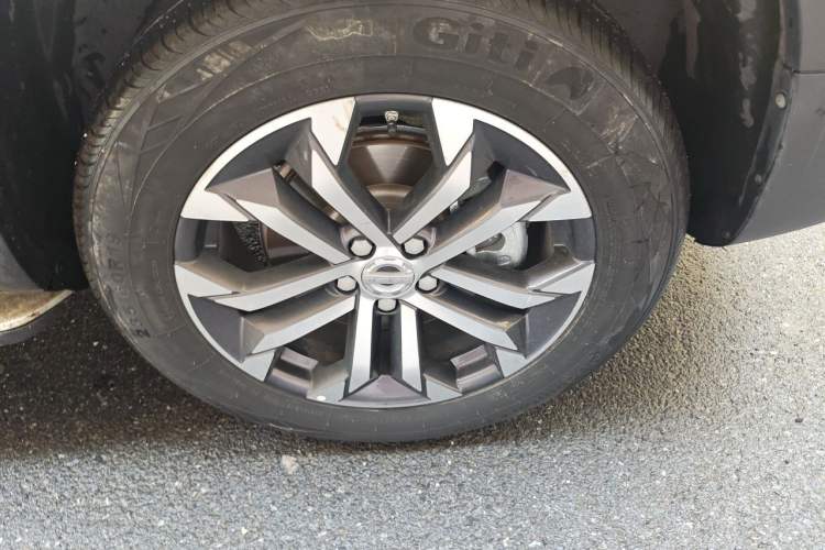 Used Haval DARGO 2021 1.5T DCT Two-Wheel Drive Border Collie Edition Right Front Wheel Hub