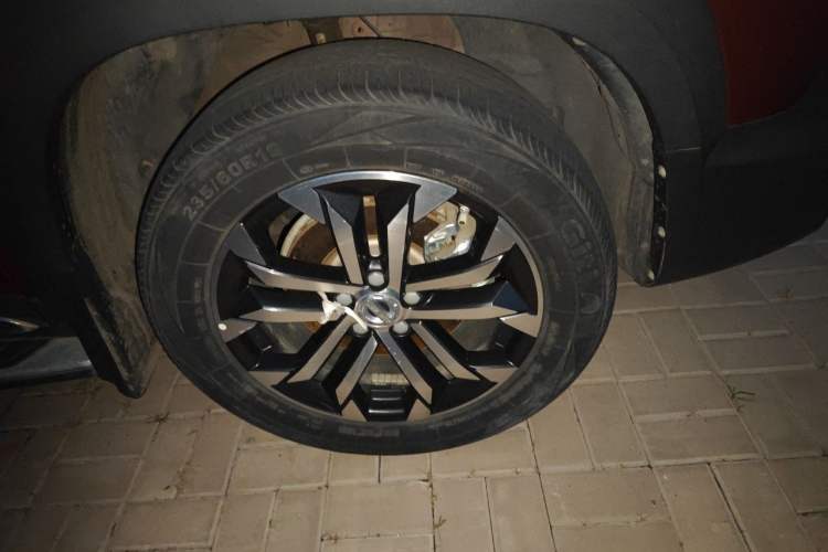 Used Haval DARGO 2021 2.0T DCT Two-Wheel Drive Chinese Mastiff Edition Right Front Wheel Hub