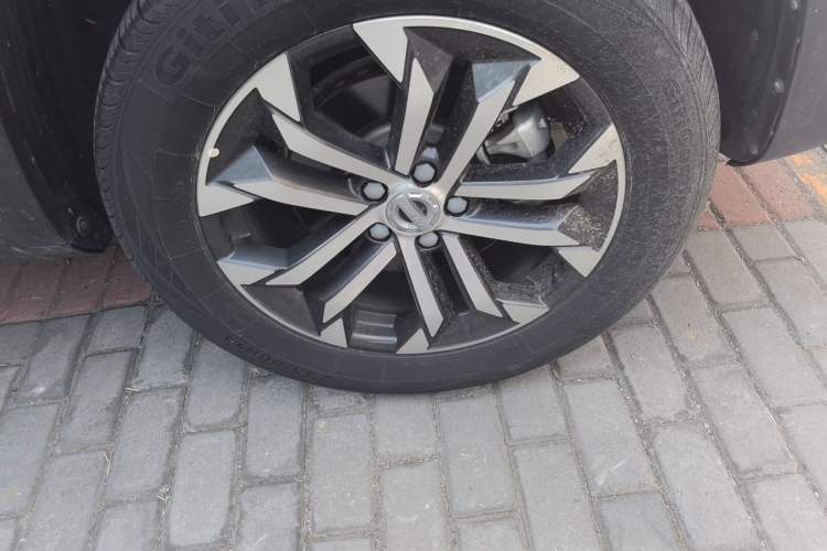Used Haval DARGO 2021 1.5T DCT Two-Wheel Drive Border Collie Edition Right Front Wheel Hub