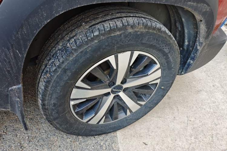 Used Haval DARGO 2021 1.5T DCT Two-Wheel Drive Labrador Edition Right Front Wheel Hub