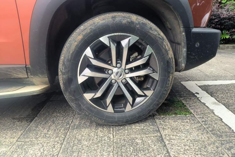Used Haval DARGO 2021 1.5T DCT Two-Wheel Drive "Mǎquǎn" Edition Right Front Wheel Hub