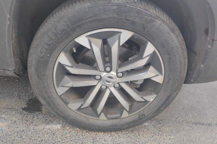 Used Haval DARGO 2021 1.5T DCT Two-Wheel Drive Border Collie Edition Right Front Wheel Hub