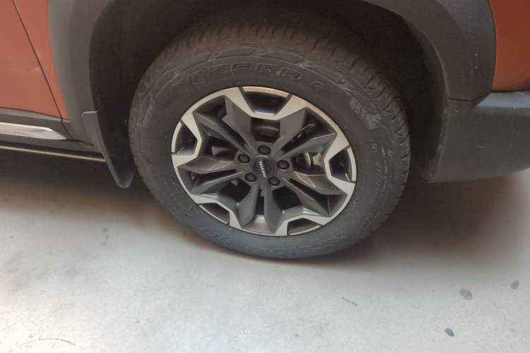 Used Haval DARGO 2021 Revised Version 2.0T DCT Four-Wheel Drive "Hao Tian Que" Edition Right Front Wheel Hub