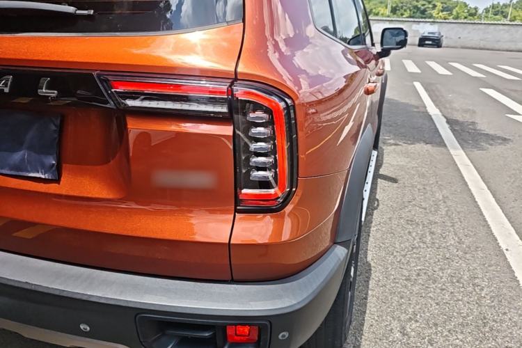 Used Haval DARGO 2021 1.5T DCT Two-Wheel Drive Labrador Edition Right Rear Taillight