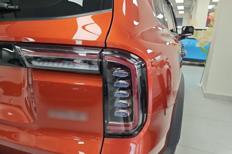 Used Haval DARGO 2021 Revised Version 1.5T DCT Two-Wheel Drive "Mǎquǎn" Edition Right Rear Taillight