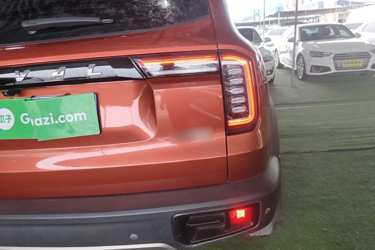 Used Haval DARGO 2021 1.5T DCT Two-Wheel Drive "Mǎquǎn" Edition Right Rear Taillight