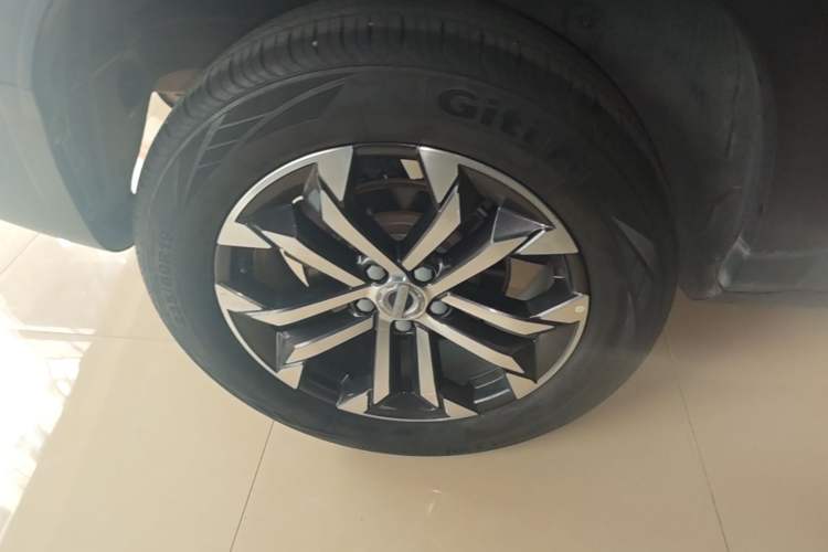 Used Haval DARGO 2021 1.5T DCT Two-Wheel Drive Border Collie Edition Right Rear Wheel Hub