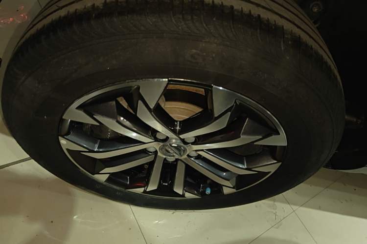 Used Haval DARGO 2021 1.5T DCT Two-Wheel Drive Border Collie Edition Right Rear Wheel Hub