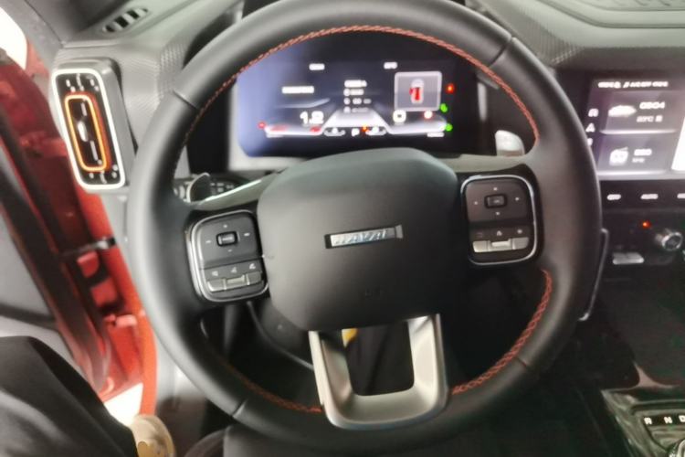 Used Haval DARGO 2021 1.5T DCT Two-Wheel Drive "Mǎquǎn" Edition Steering Wheel