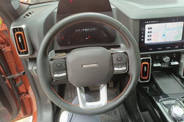 Used Haval DARGO 2021 1.5T DCT Two-Wheel Drive "Mǎquǎn" Edition Steering Wheel