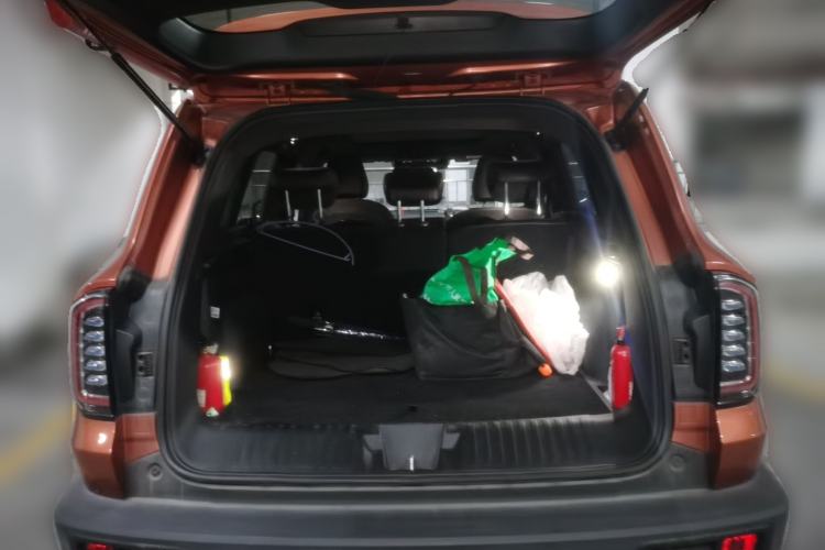 Used Haval DARGO 2021 1.5T DCT Two-Wheel Drive Labrador Edition Trunk