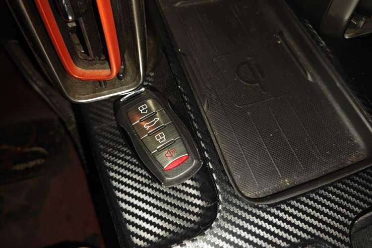 Used Haval DARGO 2021 2.0T DCT Two-Wheel Drive Chinese Mastiff Edition Vehicle Key