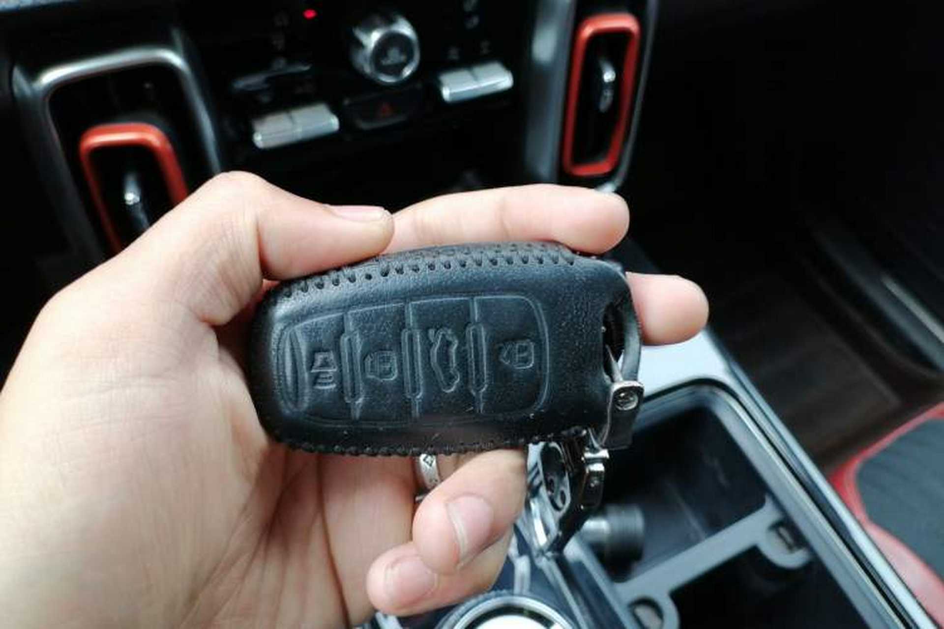 Used Haval DARGO 2021 2.0T DCT 4x4 Chinese Rural Dog Edition Vehicle Key