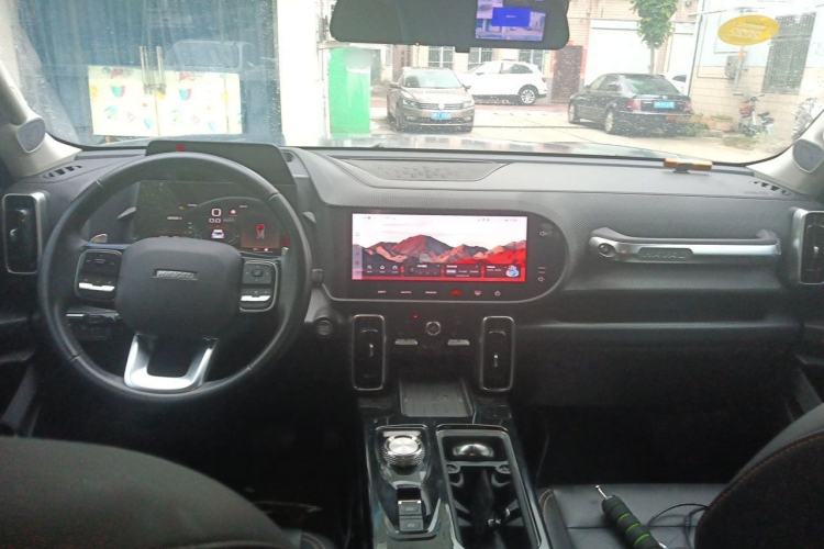 Used Haval DARGO 2021 1.5T DCT Two-Wheel Drive Border Collie Edition Center Console