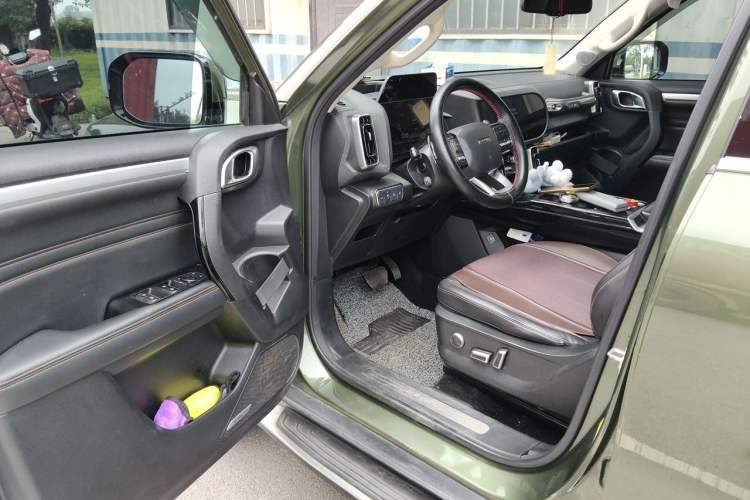 Used Haval DARGO 2021 Revised Version 2.0T DCT Four-Wheel Drive "Hao Tian Que" Edition Driver Seat