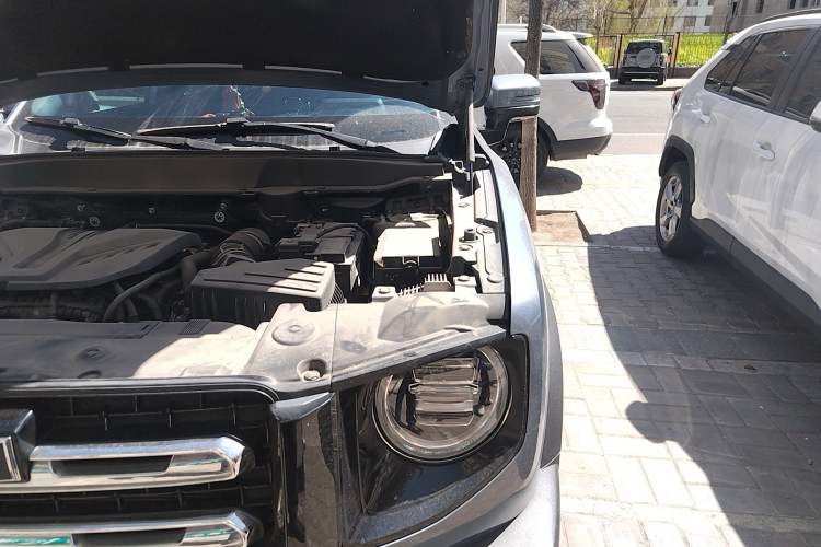 Used Haval DARGO 2021 2.0T DCT 4x4 Chinese Rural Dog Edition Engine Bay Left