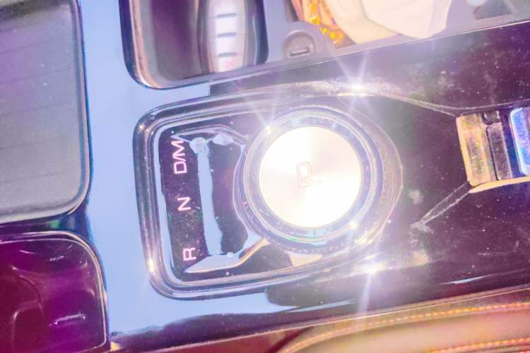 Used Haval DARGO 2021 Revised Version 1.5T DCT Two-Wheel Drive "Mǎquǎn" Edition Gear Lever