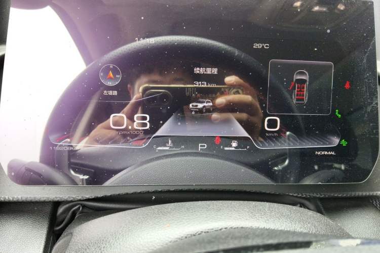 Used Haval DARGO 2021 Revised Version 2.0T DCT Four-Wheel Drive "Hao Tian Que" Edition Instrument Cluster