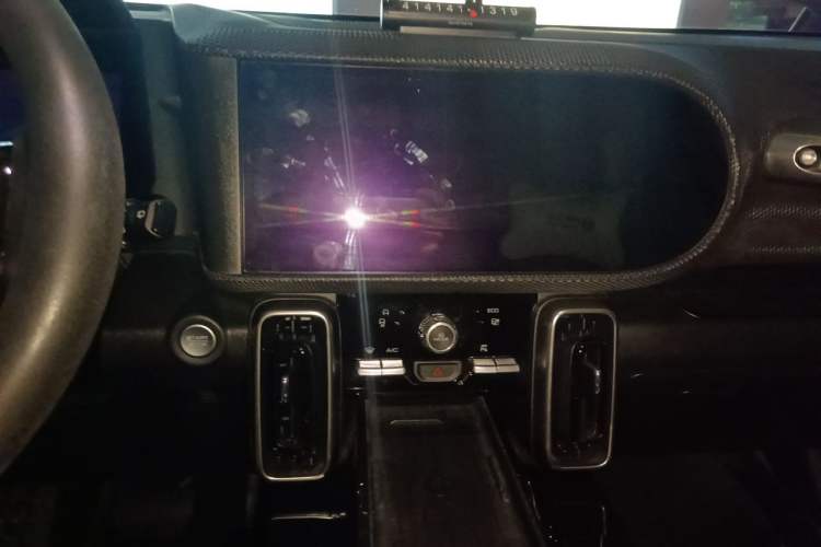 Used Haval DARGO 2021 1.5T DCT Two-Wheel Drive Border Collie - Wangcai Edition Audio And AC Panel