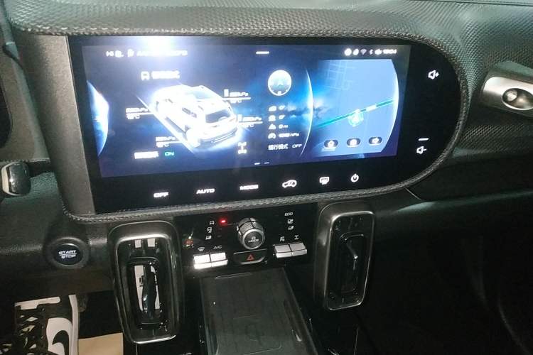 Used Haval DARGO 2021 2.0T DCT All-Wheel-Drive "Hao Tian Quan" Edition Audio And AC Panel