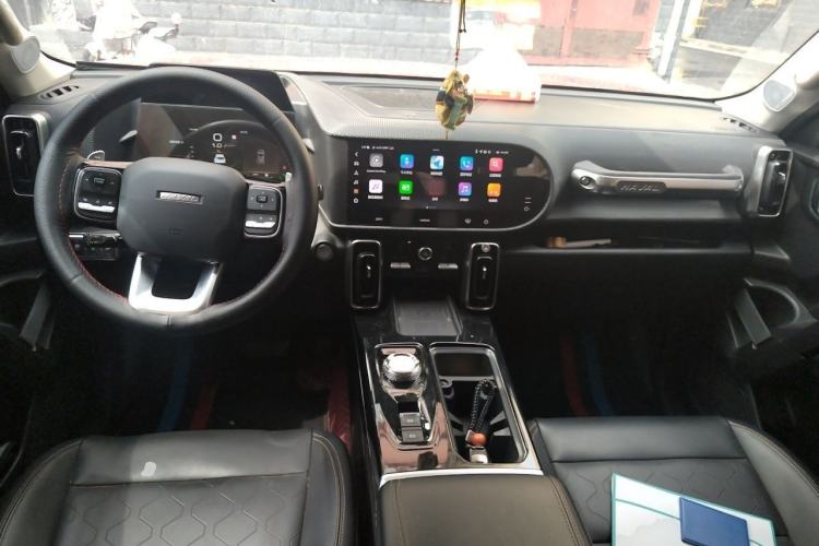 Used Haval DARGO 2021 1.5T DCT Two-Wheel Drive "Wangcai" Edition Center Console