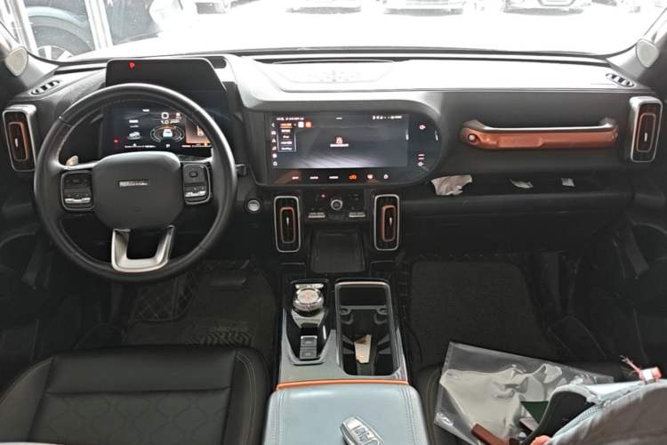 Used Haval DARGO 2021 2.0T DCT Two-Wheel Drive Chinese Mastiff Edition Center Console