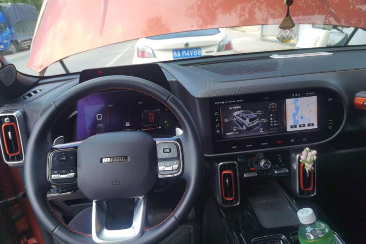 Used Haval DARGO 2021 2.0T DCT All-Wheel-Drive "Hao Tian Quan" Edition Center Console